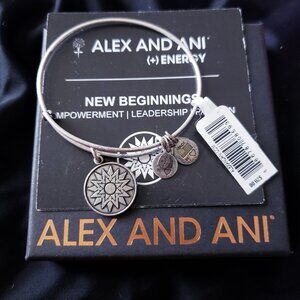 NWT Alex and Ani New Beginnings Silver Bracelet   539